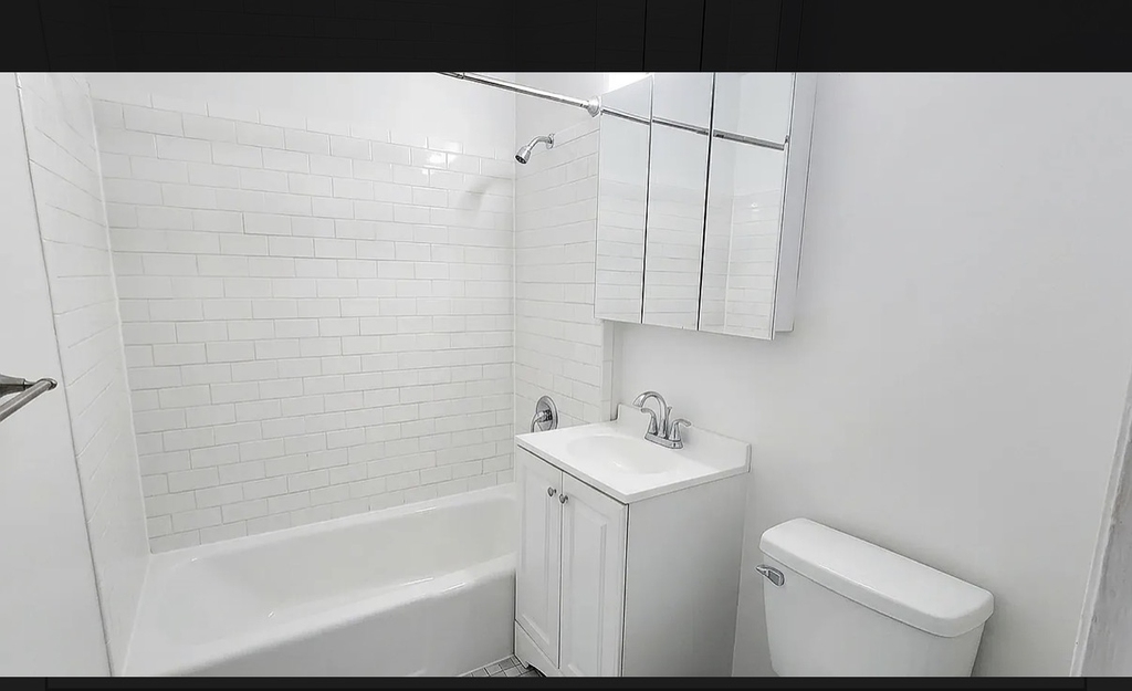 270 West 25th Street - Photo 4
