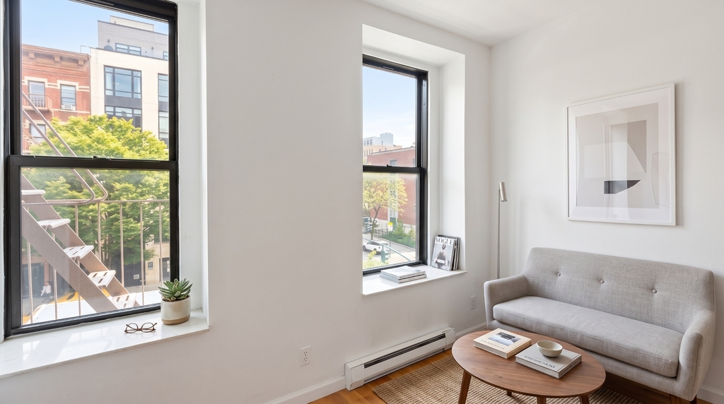 953 Columbus Avenue - Photo 2
