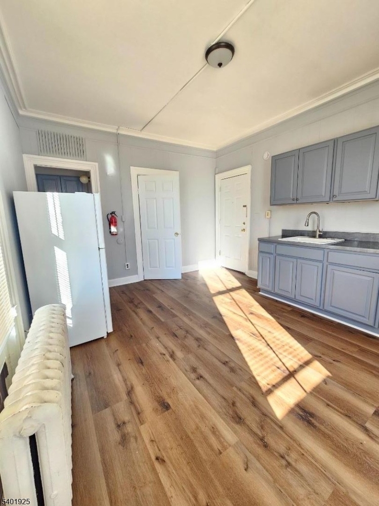 70 Jackson Ave - Photo 1