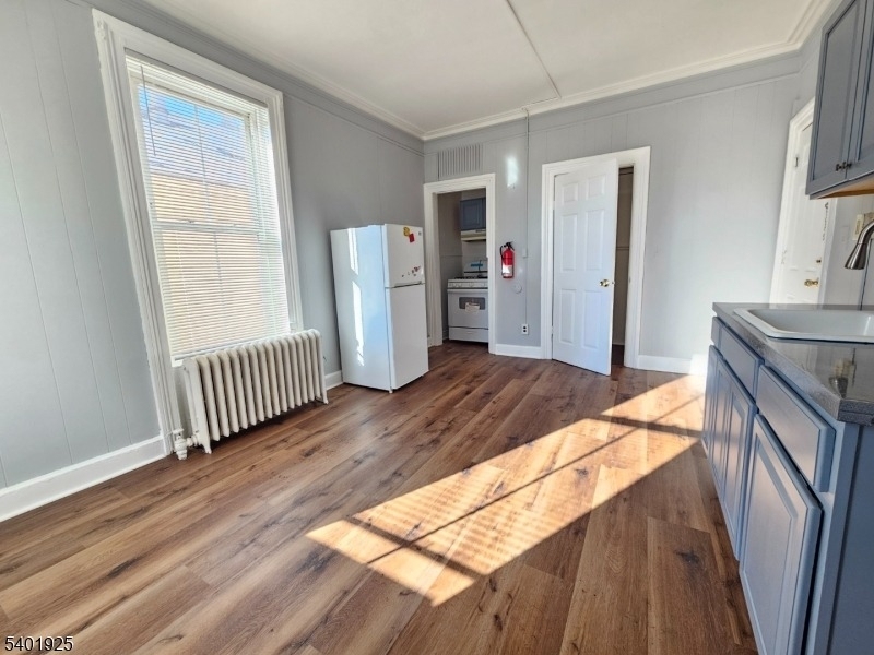 70 Jackson Ave - Photo 0