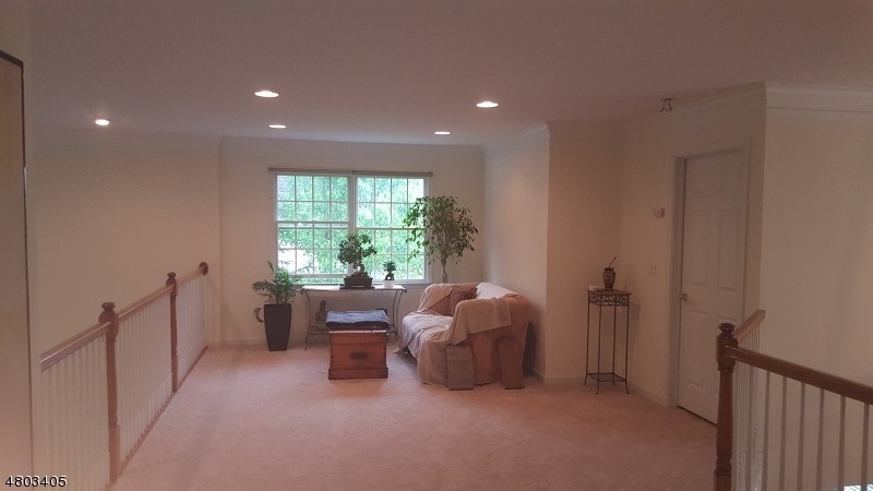 64 Ramapo Drive - Photo 9