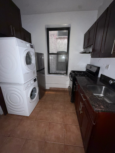 186 Claremont Avenue - Photo 0