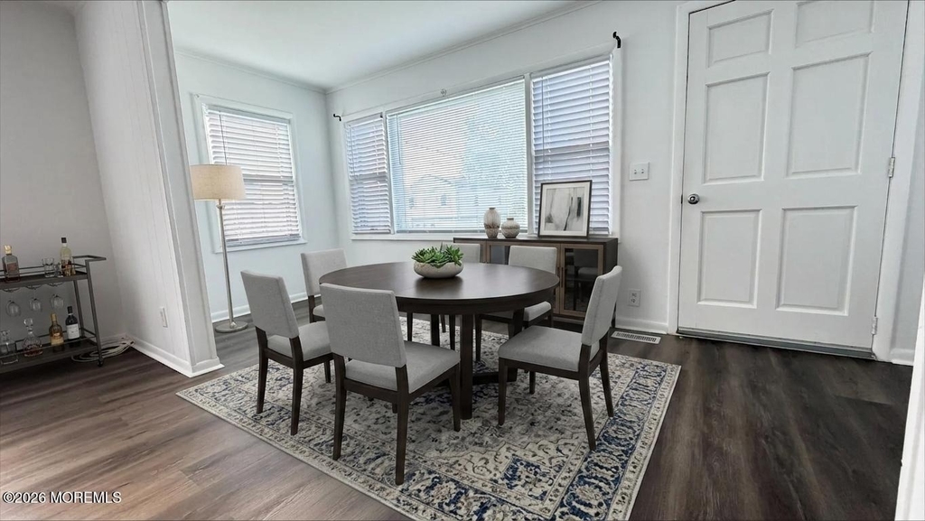 104 Burlington Avenue - Photo 8