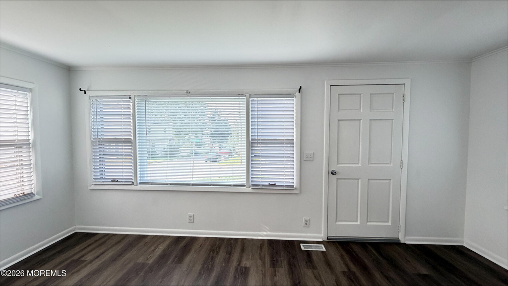 104 Burlington Avenue - Photo 5