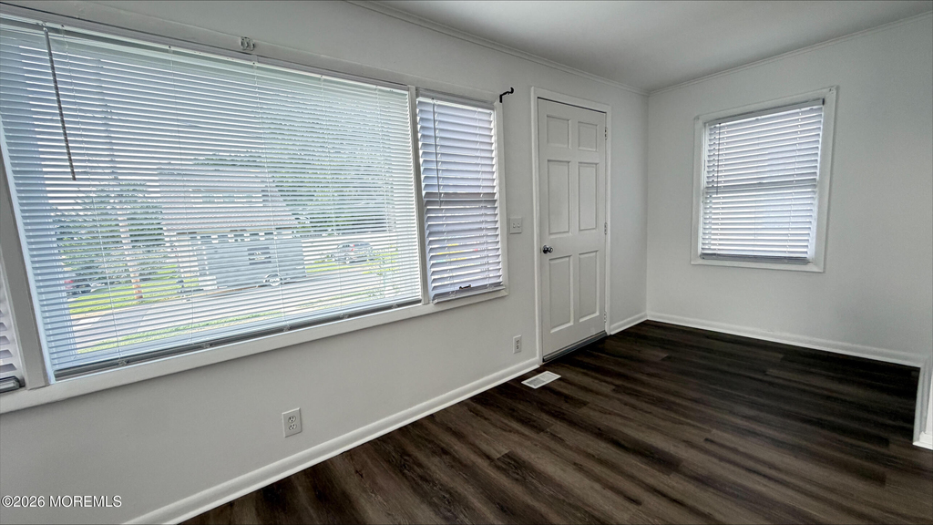 104 Burlington Avenue - Photo 6