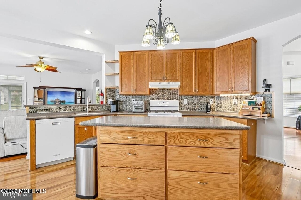 50 Sedona Boulevard - Photo 8