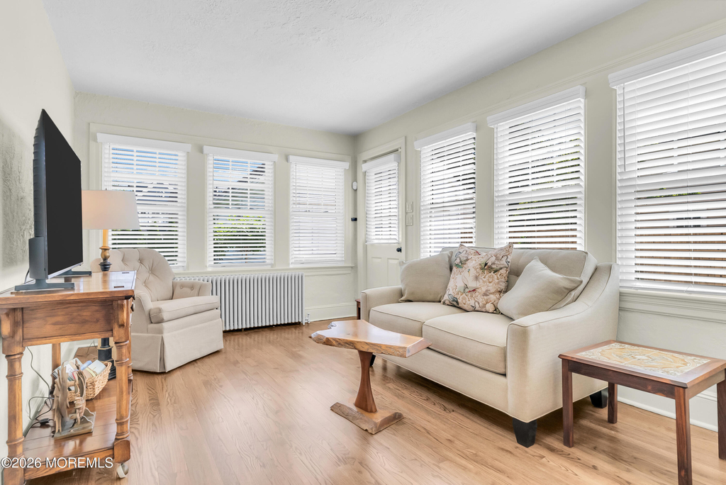 206 Monroe Avenue - Photo 9