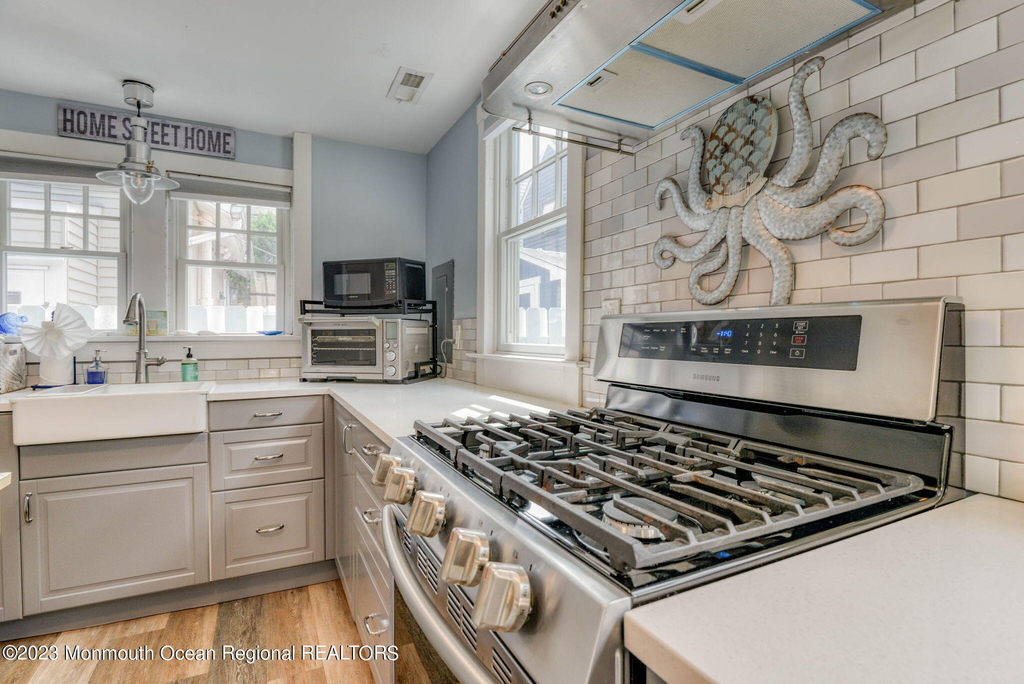 88 Broadway - Photo 15