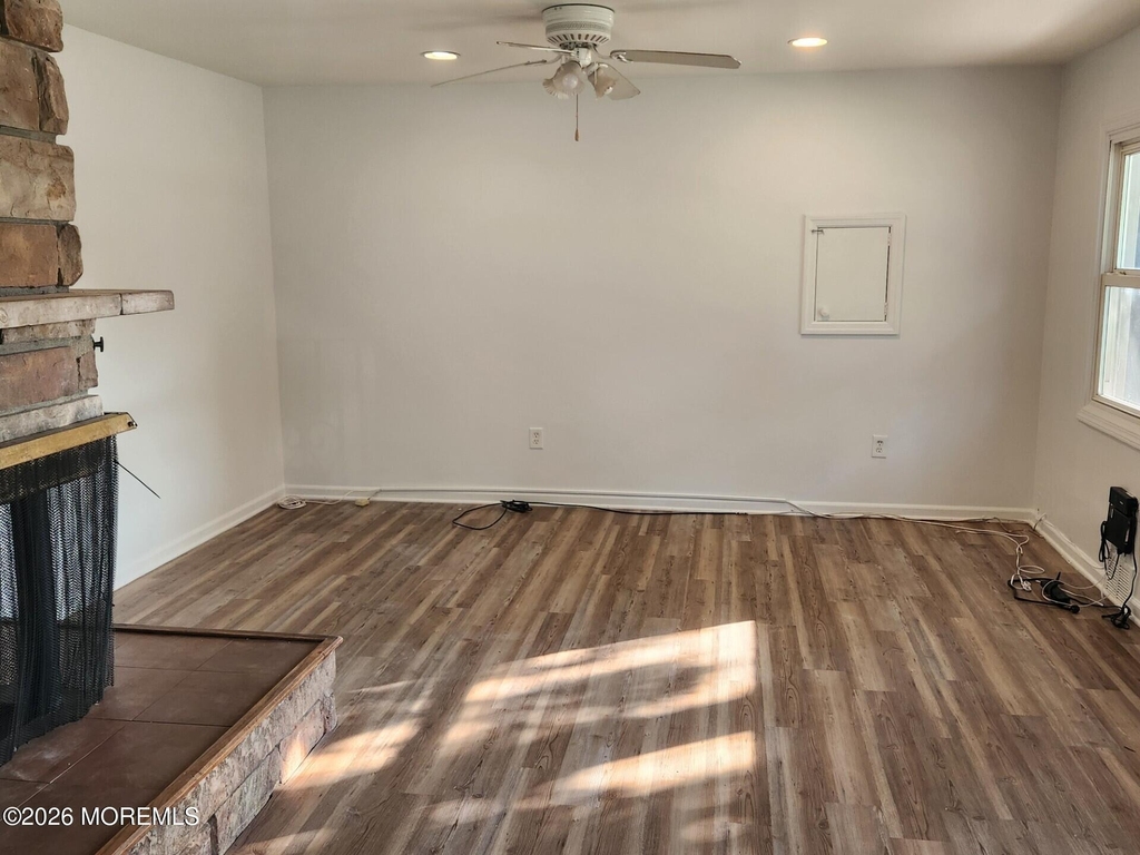 175 W Sylvania Avenue - Photo 2