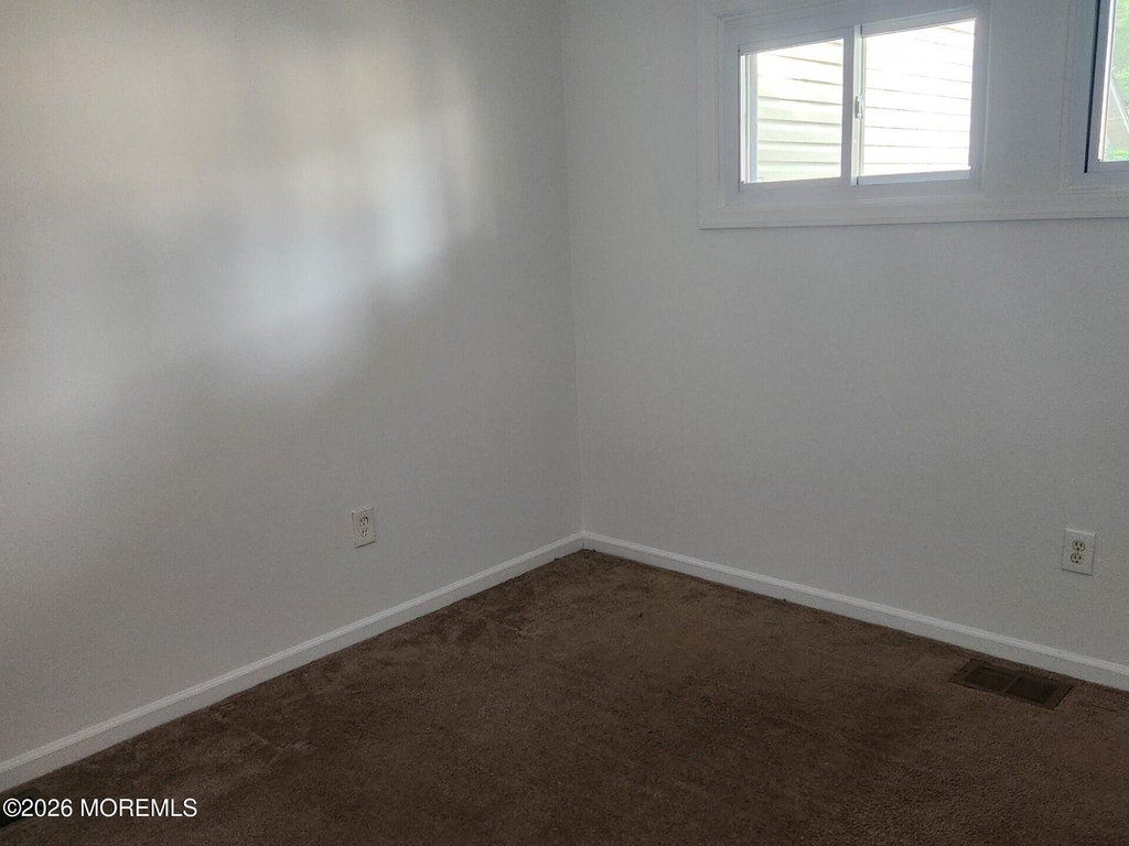 175 W Sylvania Avenue - Photo 12