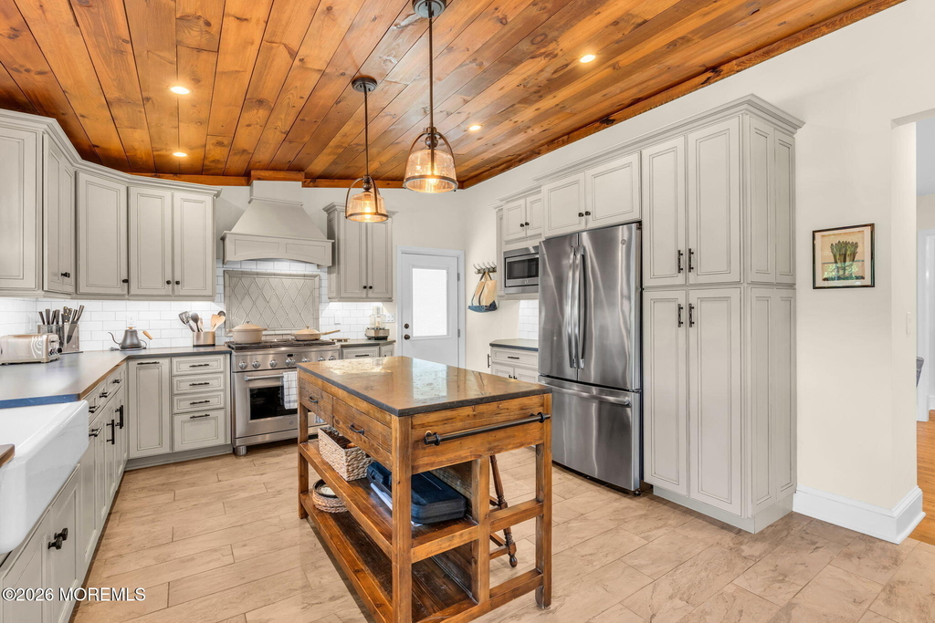 566 Prospect Avenue - Photo 14