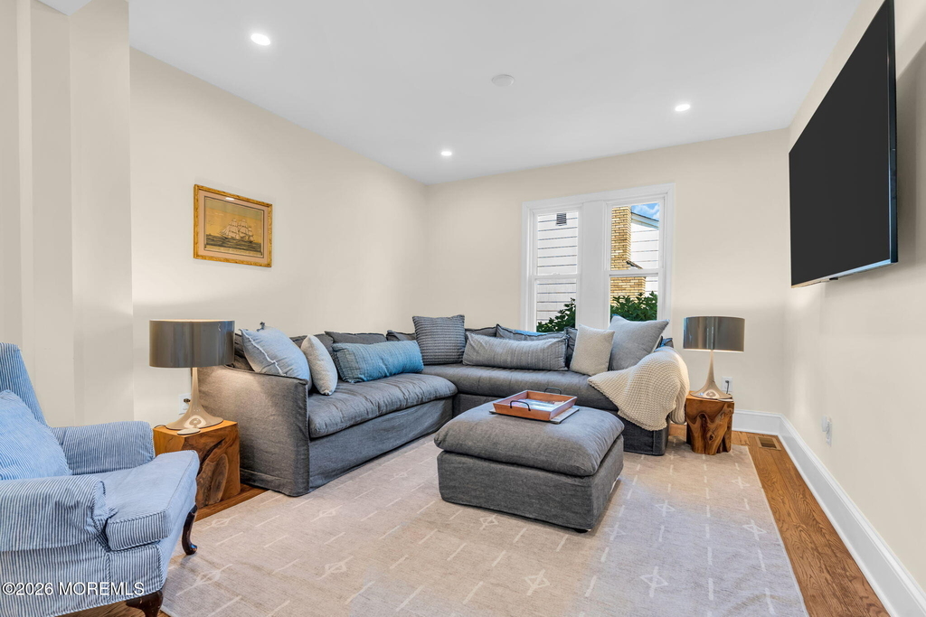 566 Prospect Avenue - Photo 5