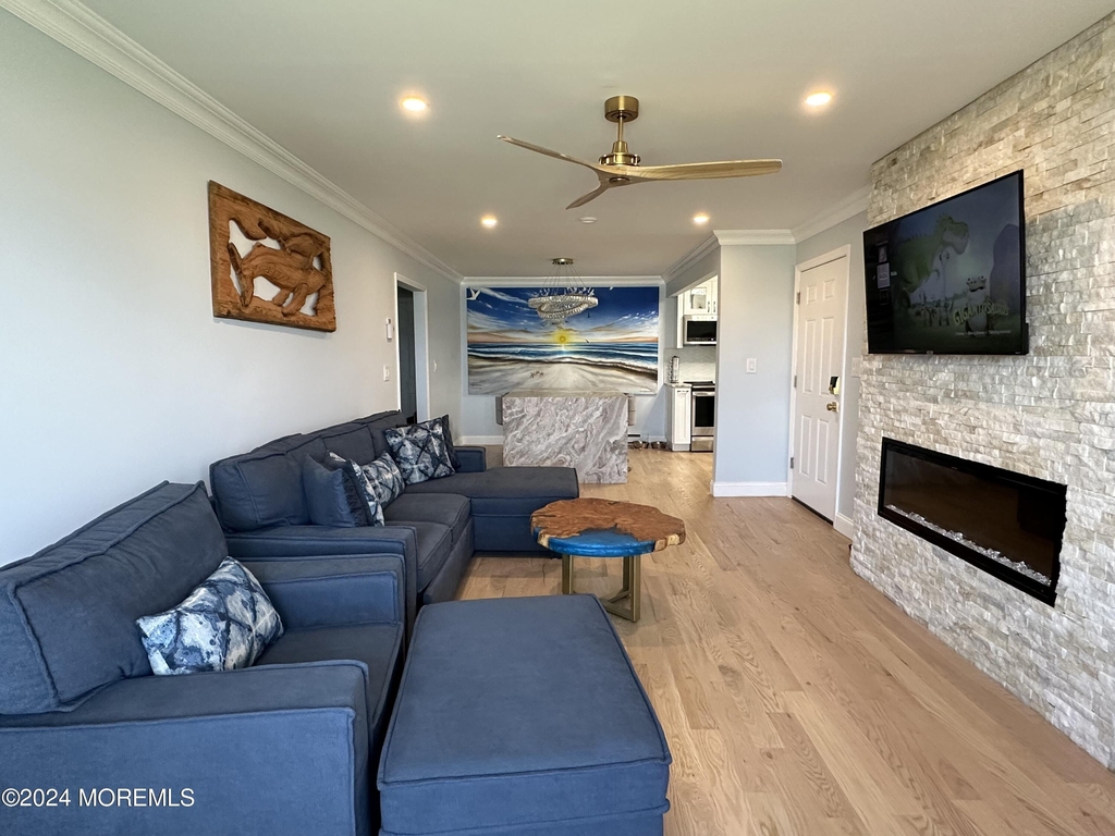 1382 Ocean Avenue - Photo 4