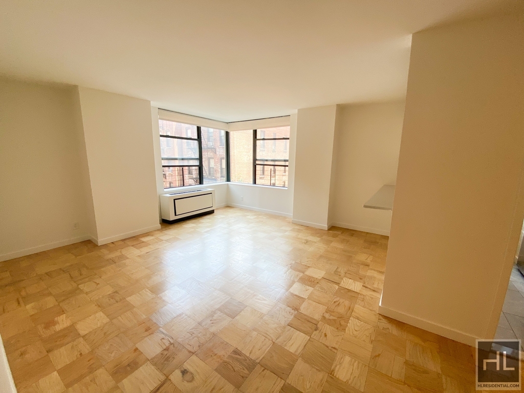 West 87th Street - Photo 2
