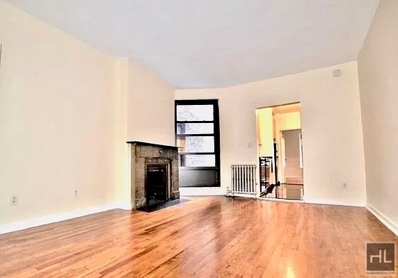 East 84th Street - Photo 4