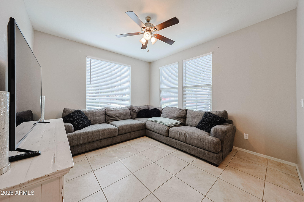 17717 W Mandalay Lane - Photo 5