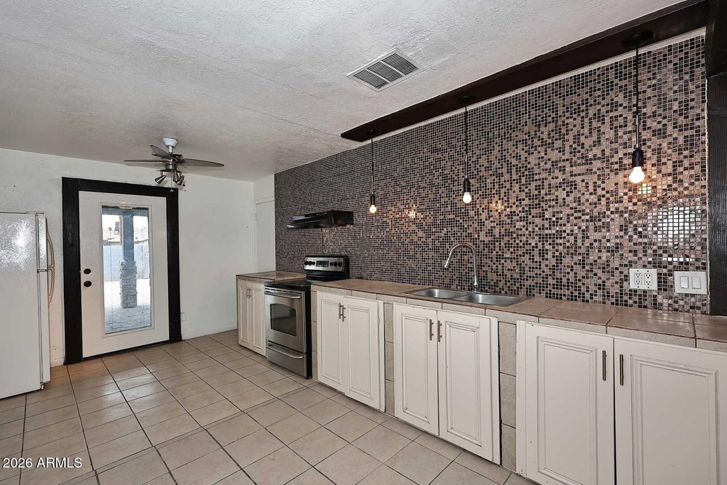 8806 N 30th Avenue - Photo 14