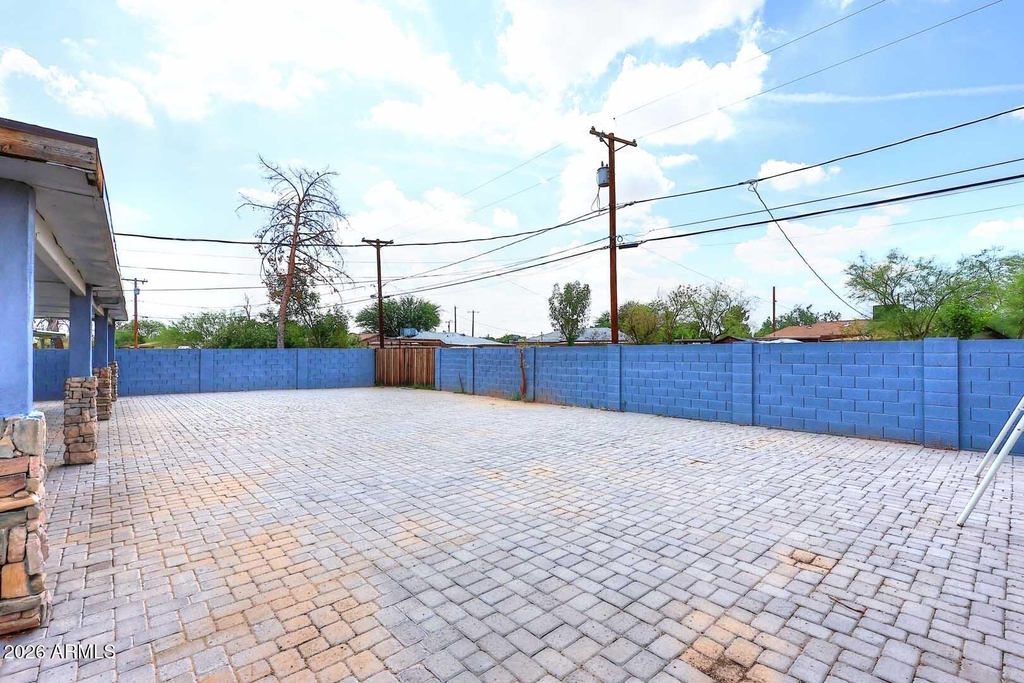 8806 N 30th Avenue - Photo 31