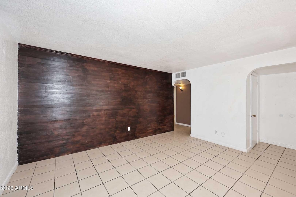 8806 N 30th Avenue - Photo 7