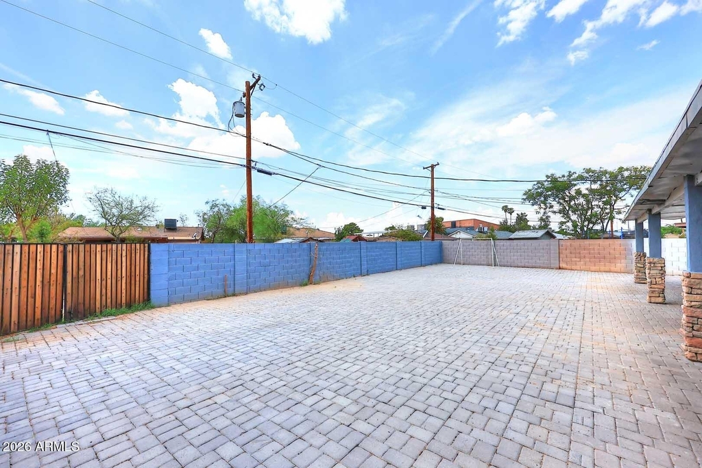 8806 N 30th Avenue - Photo 33