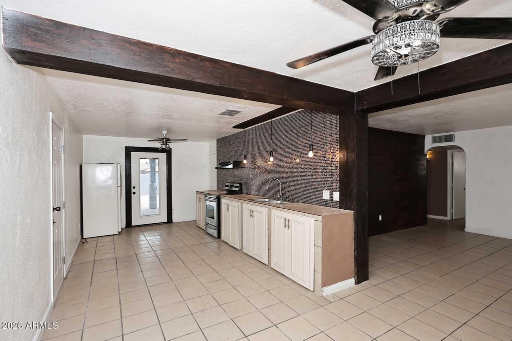 8806 N 30th Avenue - Photo 9