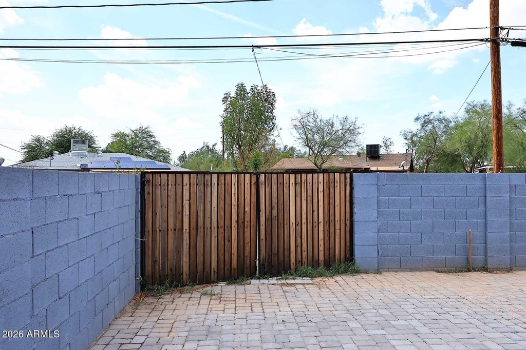 8806 N 30th Avenue - Photo 34