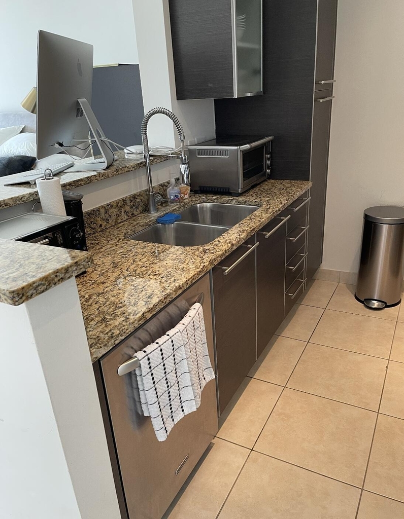 550 Okeechobee Boulevard - Photo 21