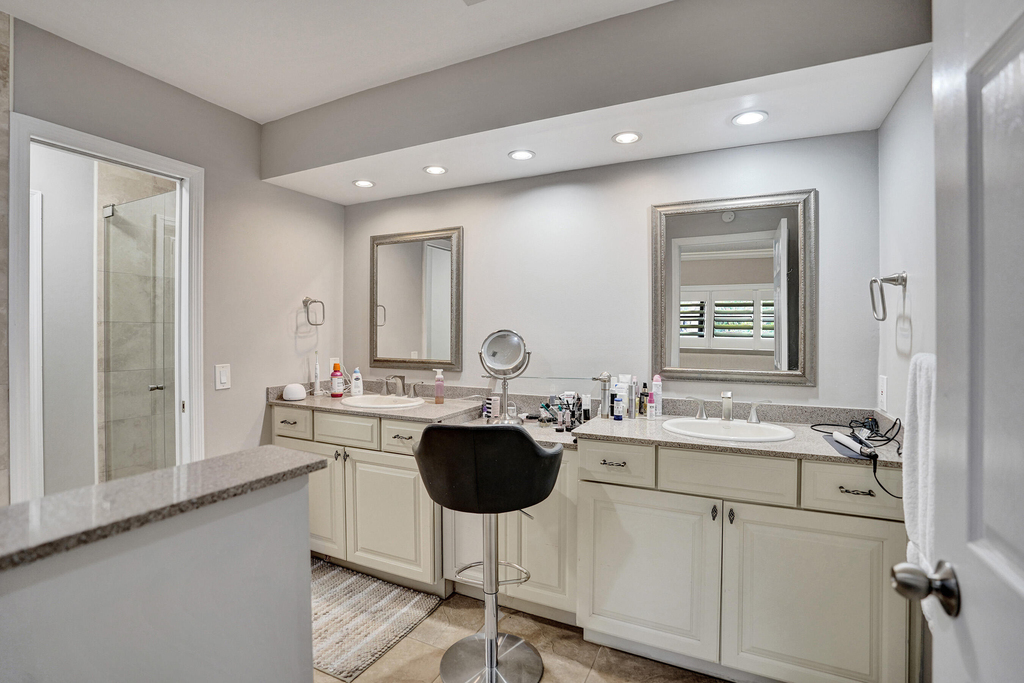 2281 Nw 36th Street - Photo 15
