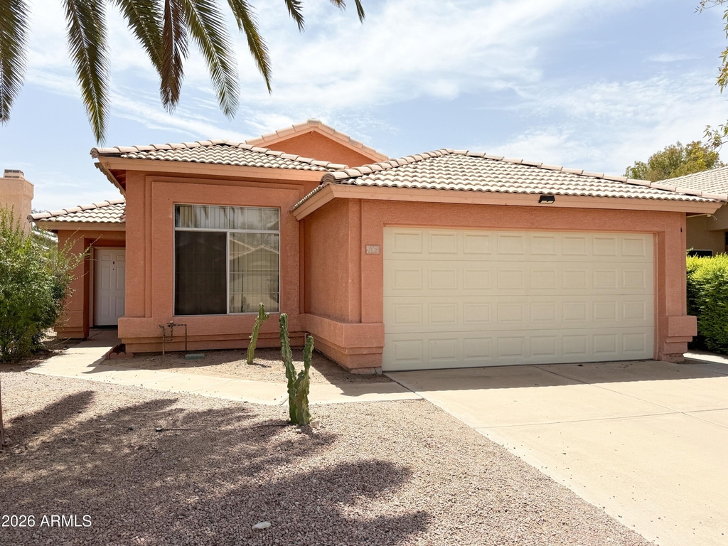 5061 W Glenview Place - Photo 1
