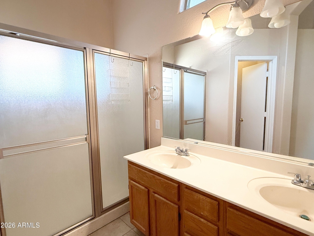 5061 W Glenview Place - Photo 12