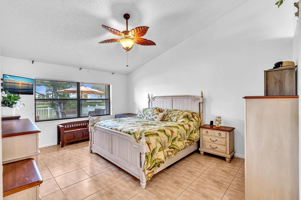 8099 Cassia Drive - Photo 18