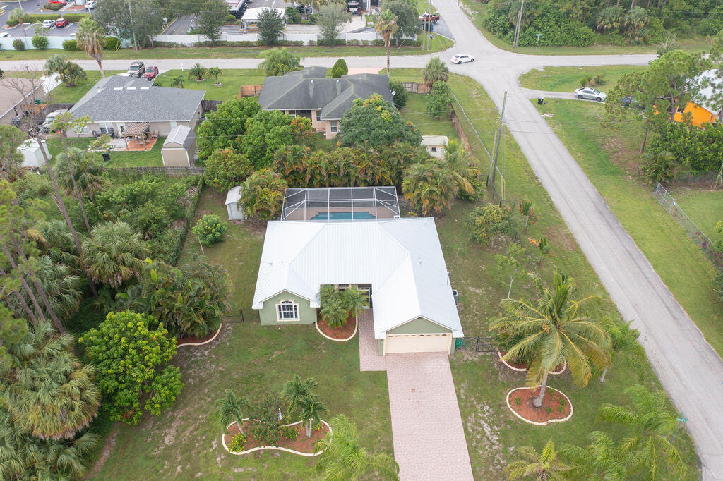 2741 Sw Pierson Road - Photo 40