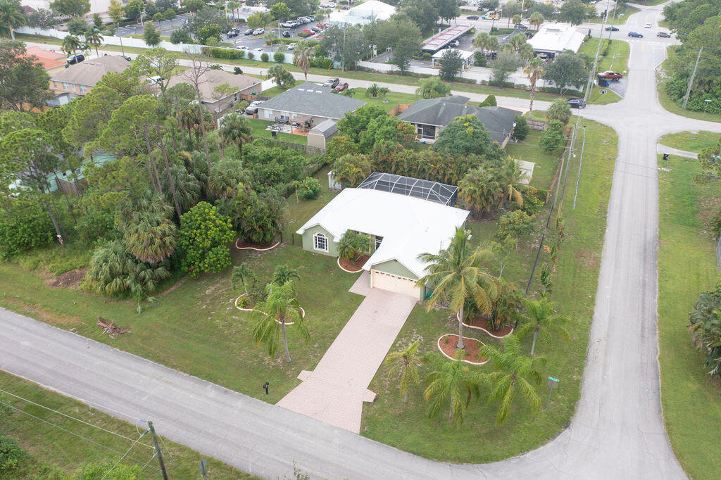 2741 Sw Pierson Road - Photo 43