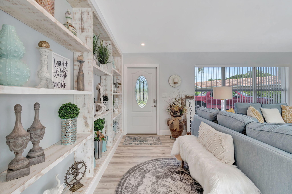 302 Venice Drive - Photo 9