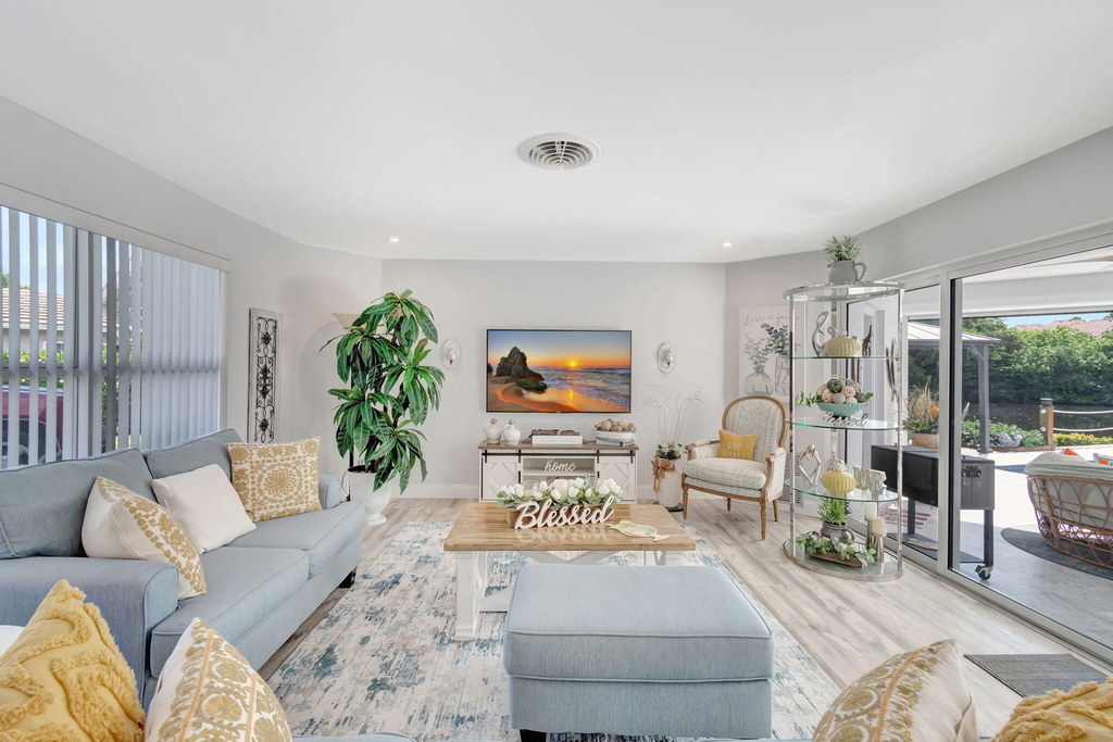 302 Venice Drive - Photo 8