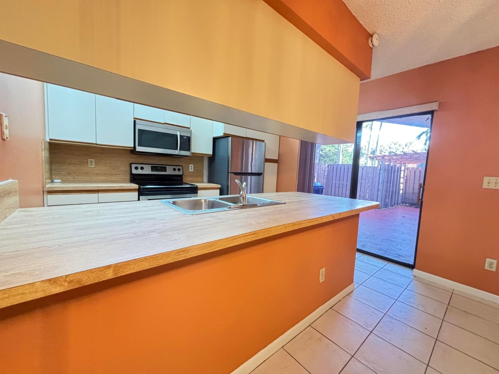 1701 S Coral Terrace - Photo 3