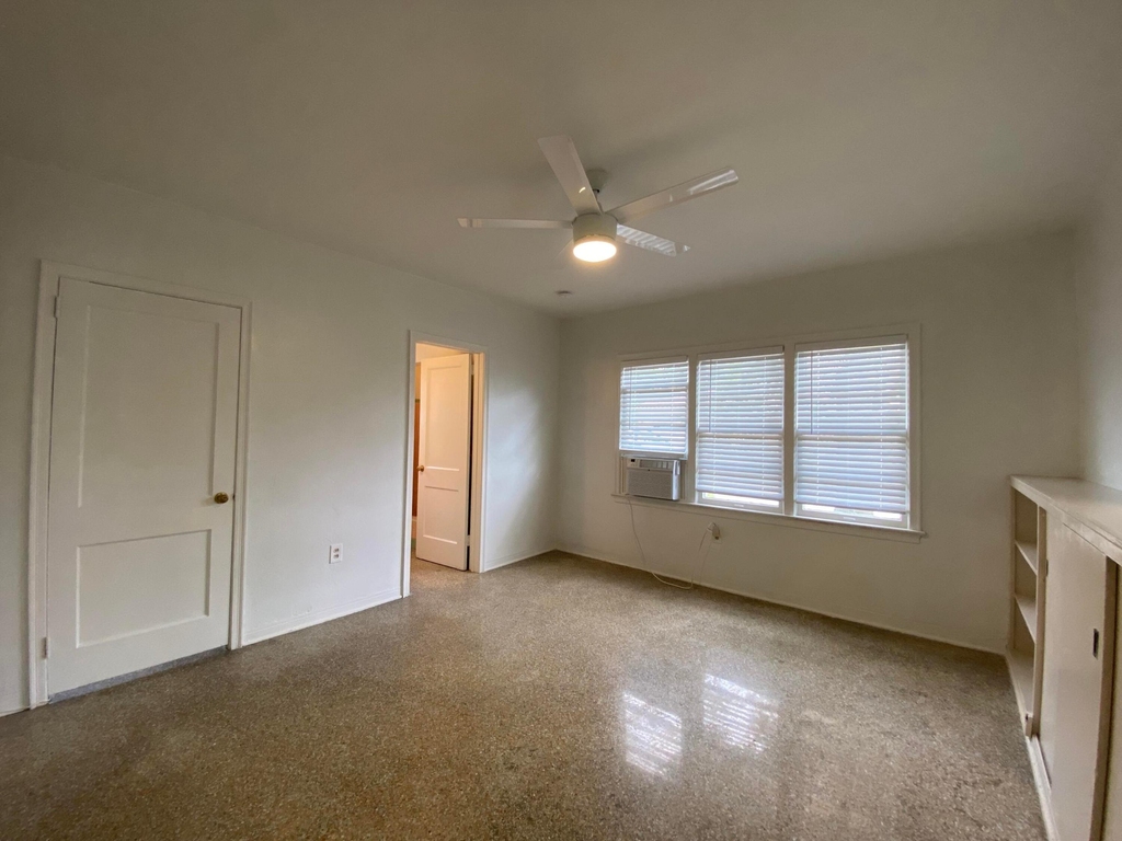 1020 Ne 3rd Street - Photo 11