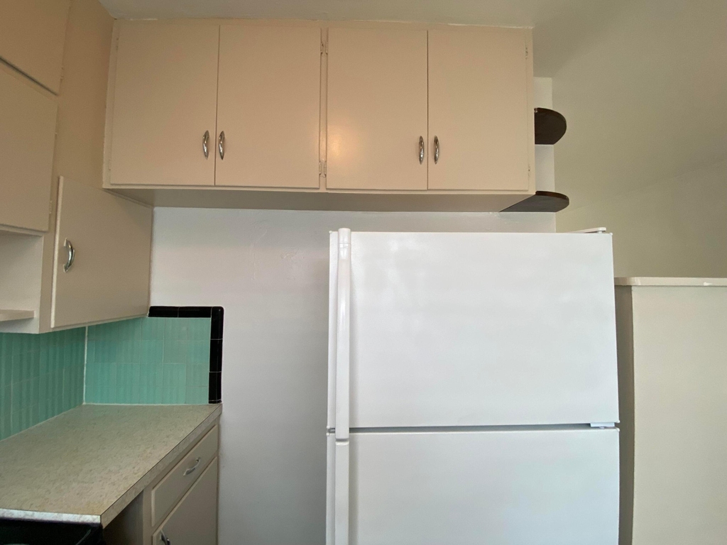 1020 Ne 3rd Street - Photo 10