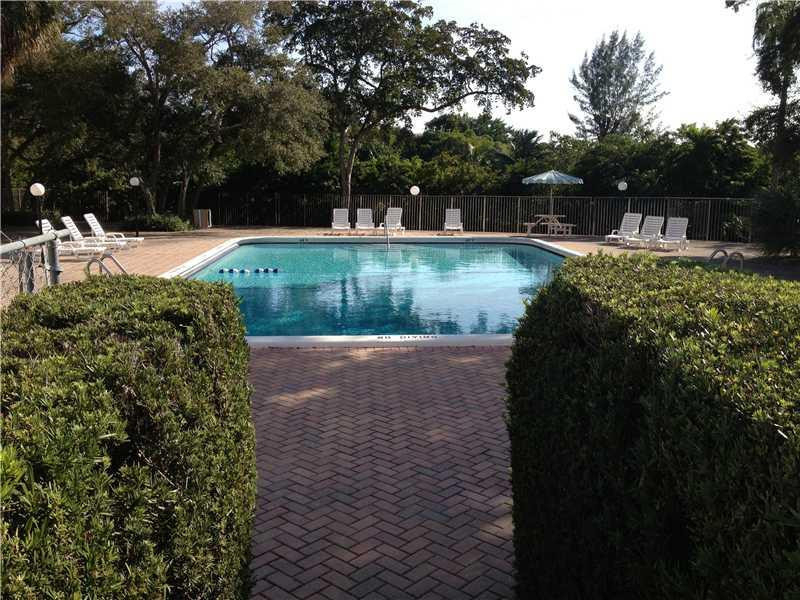 618 Nw 13th Street - Photo 1