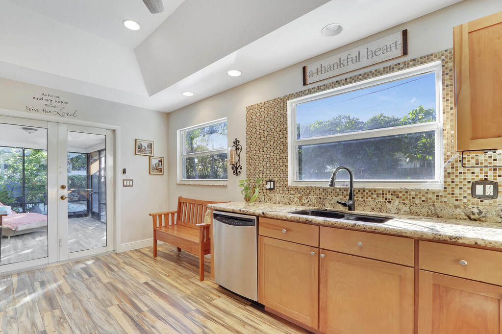 5140 Laird Lane - Photo 13