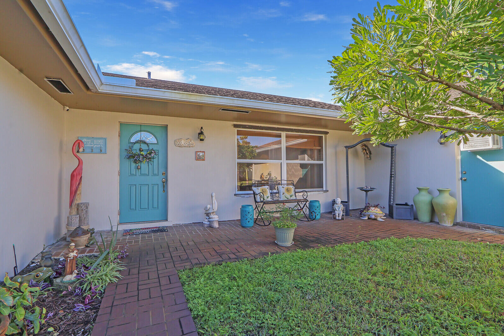 5140 Laird Lane - Photo 4