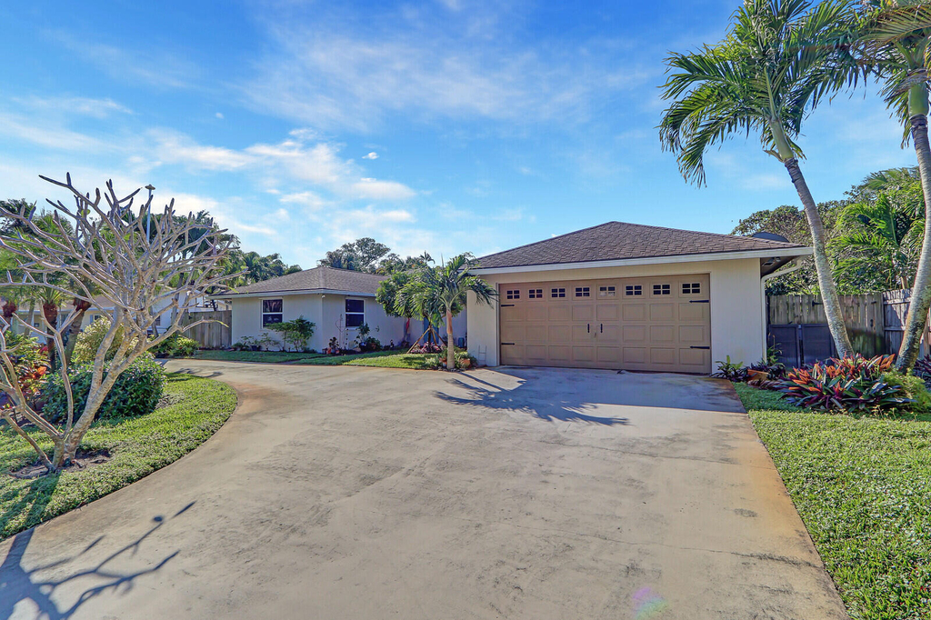 5140 Laird Lane - Photo 2