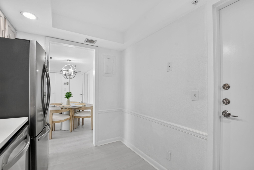 7835 Lakeside Boulevard - Photo 12