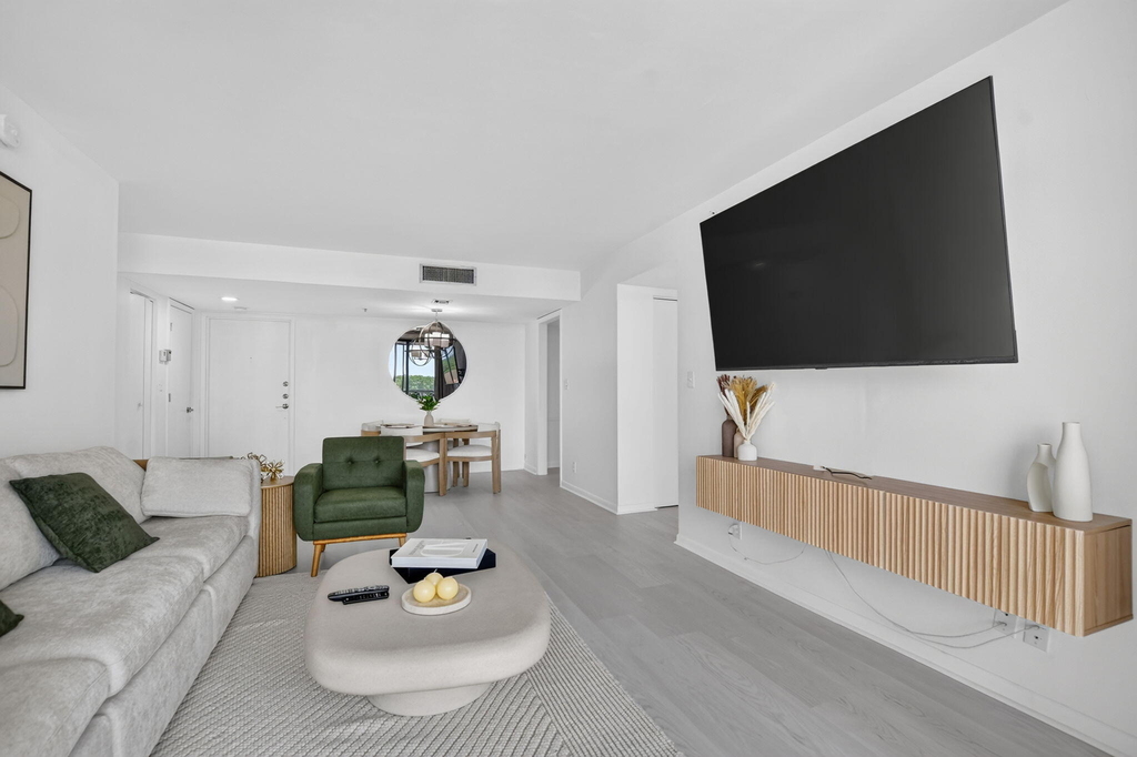 7835 Lakeside Boulevard - Photo 8