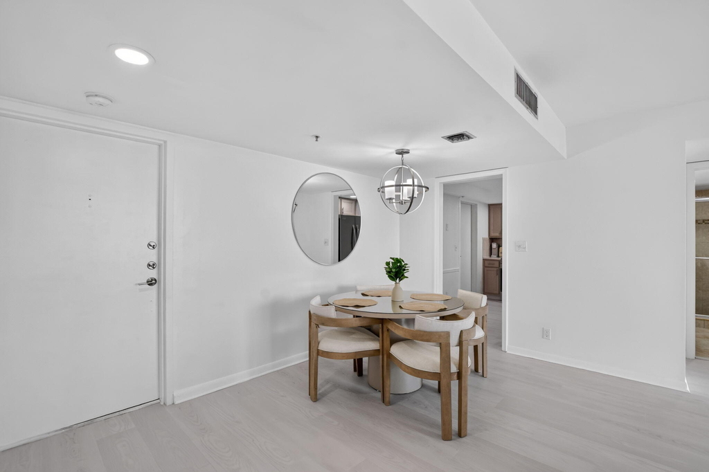 7835 Lakeside Boulevard - Photo 3