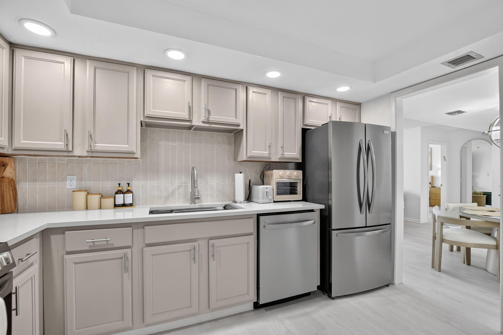 7835 Lakeside Boulevard - Photo 11