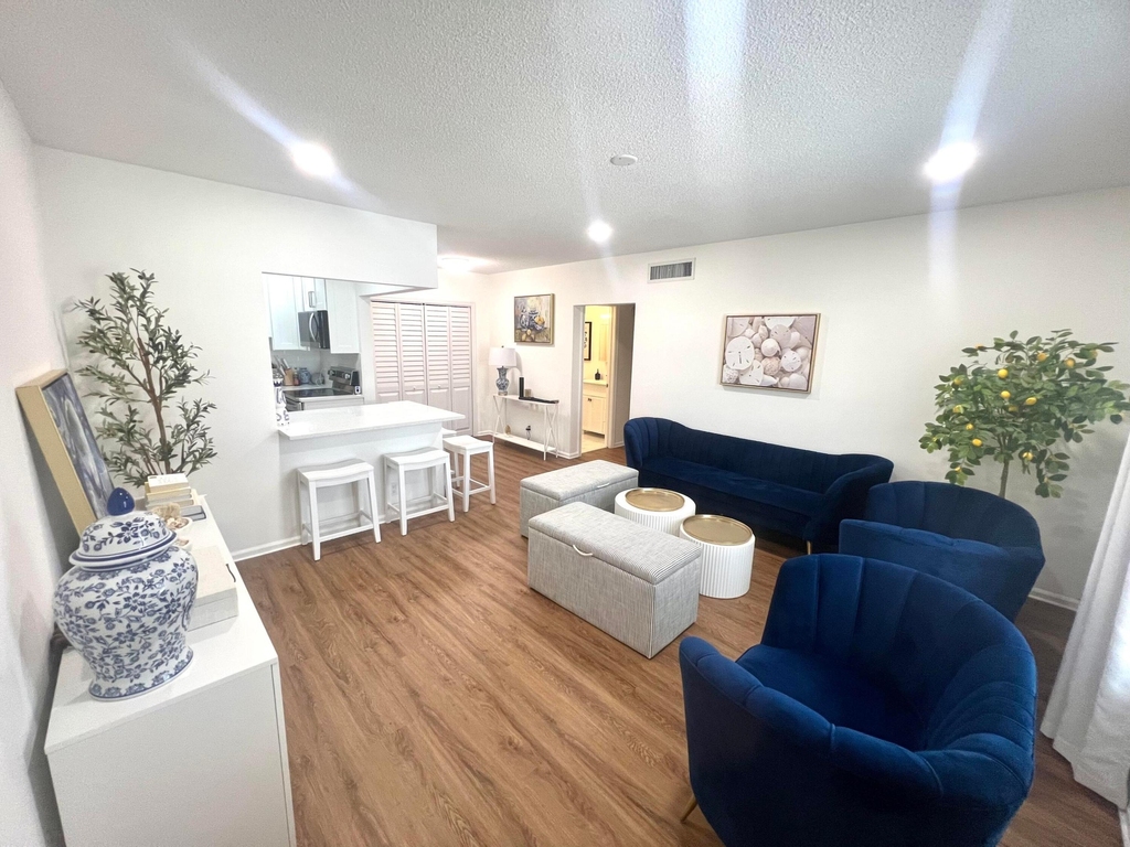 2261 Ne 67th Street - Photo 0