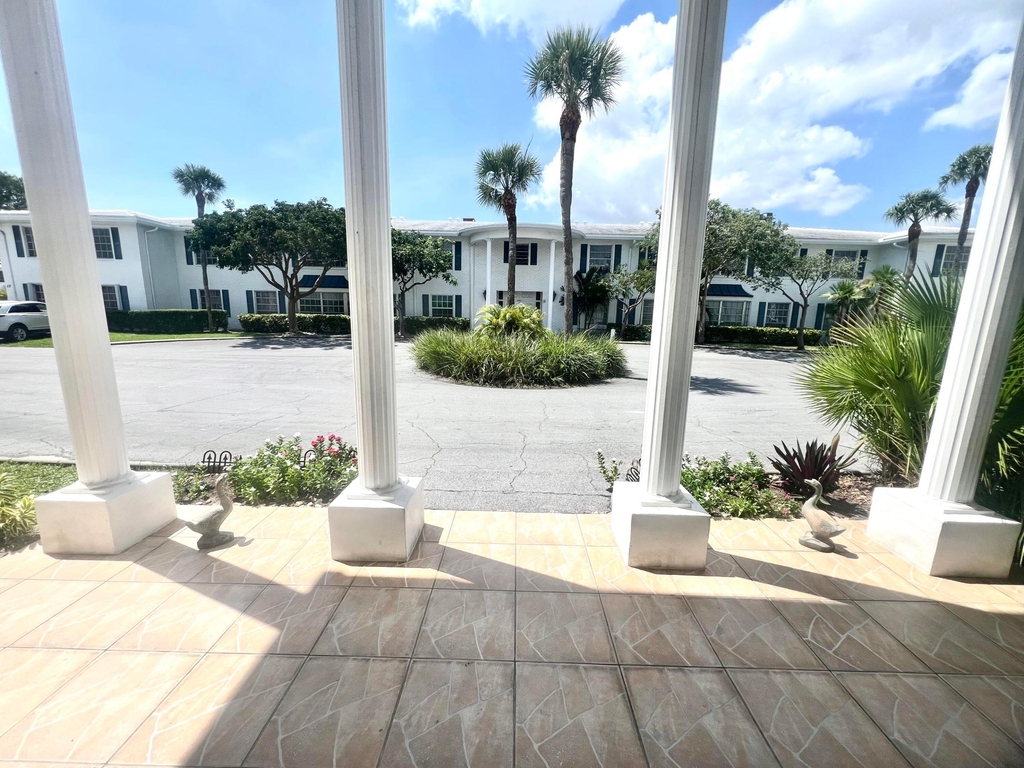 2261 Ne 67th Street - Photo 13