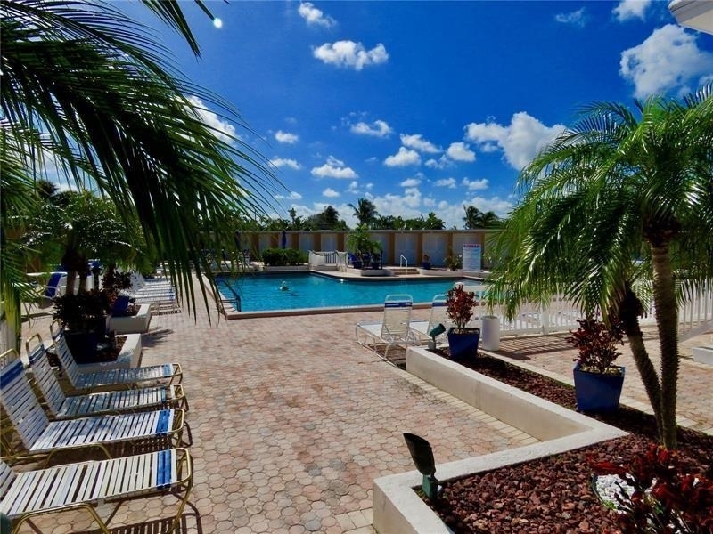 2261 Ne 67th Street - Photo 24