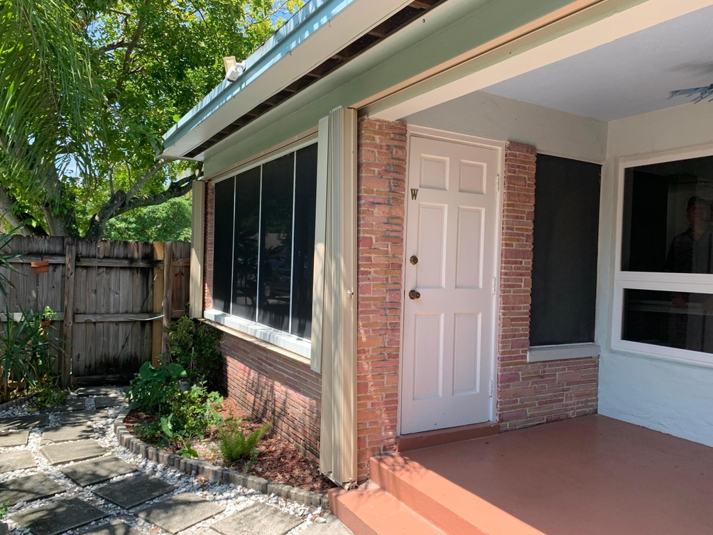 1500 Nw 5th Avenue - Photo 1